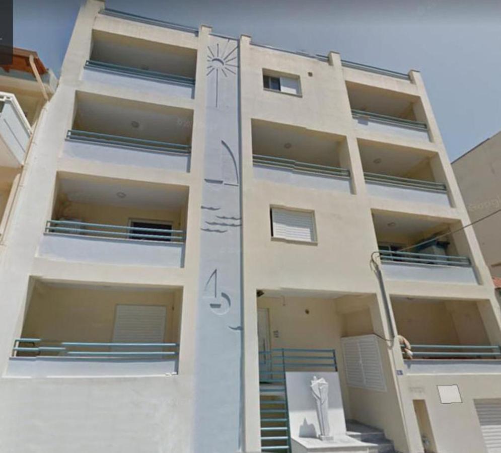 Balsam Suite - 50M To The Beach Kalamata Exterior foto